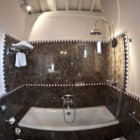 Patria 4* Pistoia