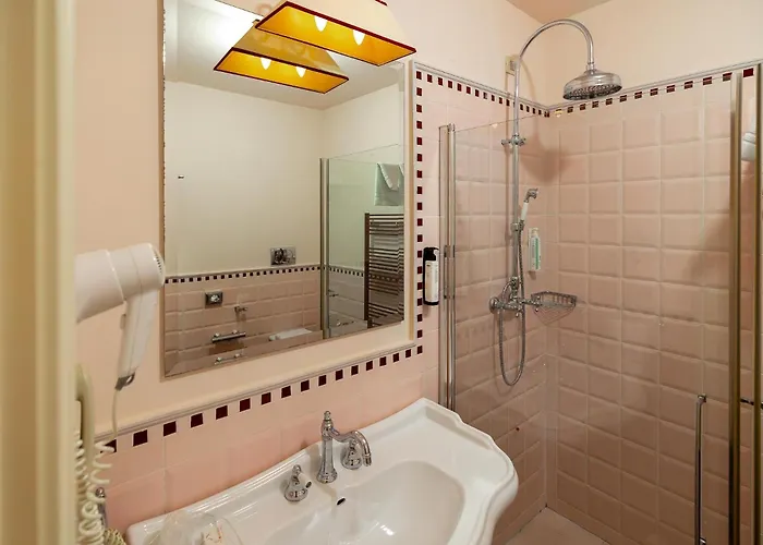 ホテル オテル パートリア 4*