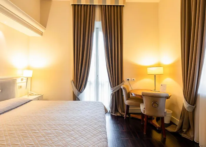 ホテル オテル パートリア ピストイア